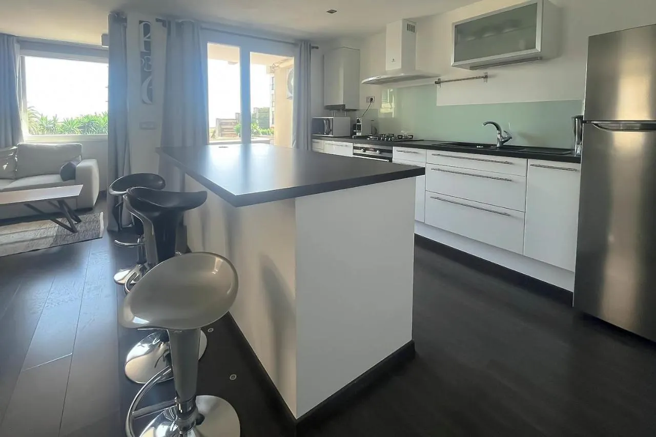 Appartement Close Sea - Terrace With Sea View Ac And Parking - Benakey Cannes